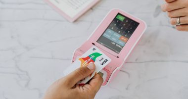 UPI vs Credit Card 2026: Which Saves More Money in India?